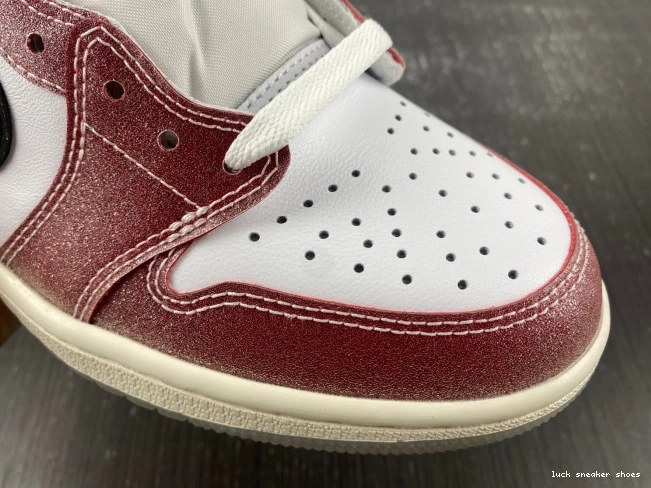 Reps LUCY OG 'RED BLACK' AIR ROOM FN0432-017 TROPHY JORDAN LOW 1 X 0716